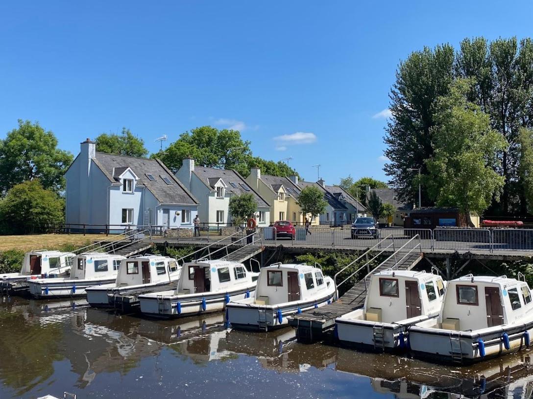 Leitrim Quay - Riverside Cottage 3 County Leitrim Exterior photo